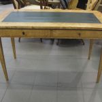 520 2461 Skrivbord